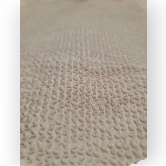 High Waisted Ribbed Swimsuit - Picture 4 of 5